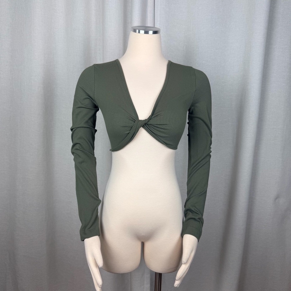 Garage Olive Green Long Sleeve Twist Front Crop Top Size S NWT